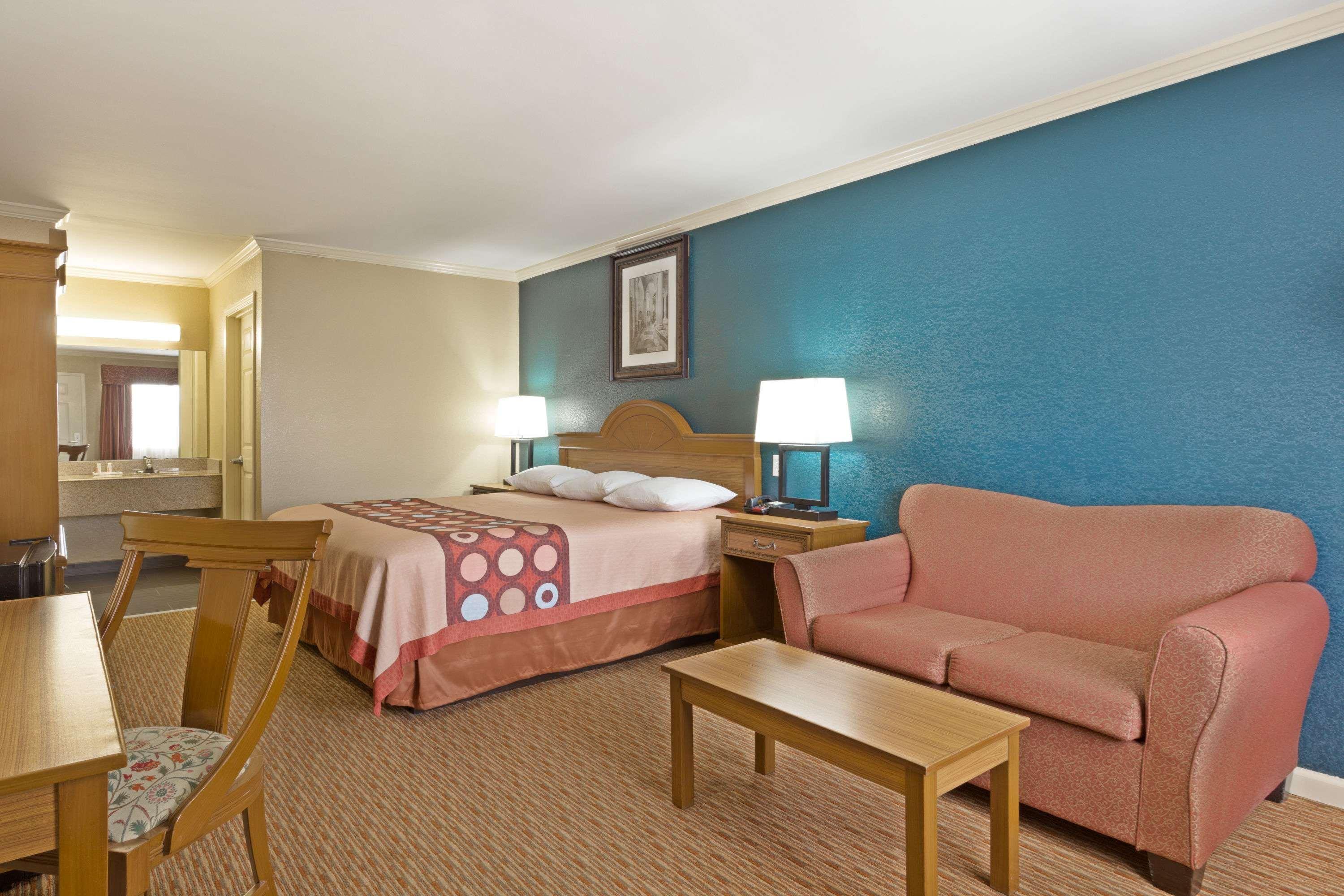 Super 8 By Wyndham Covington Hotell Exteriör bild